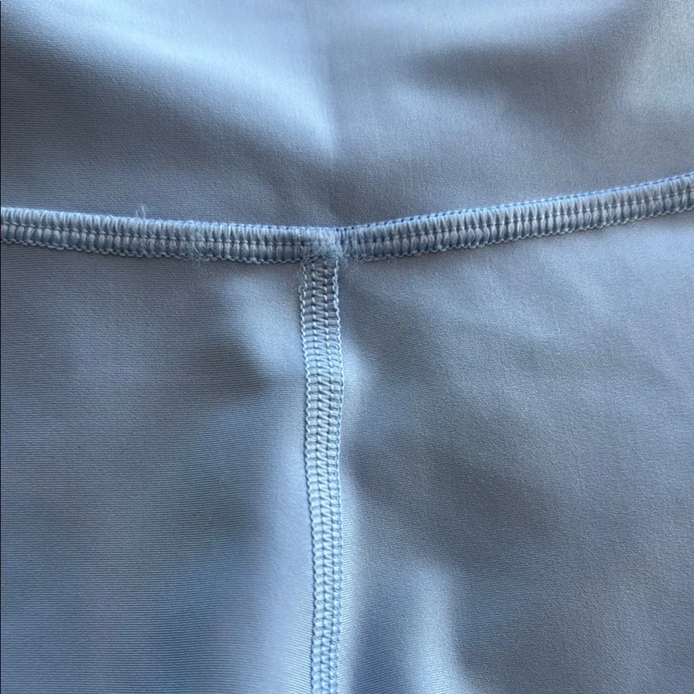 ALO yoga pants Size M - Picture 3 of 7